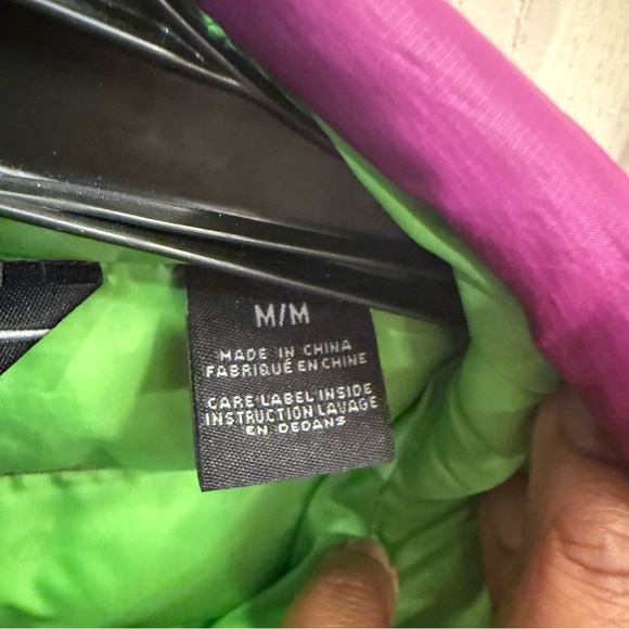 Womens Marmot Jacket 700 Fill Down Puffer Coat Purple Lime GreenFull Zip. Size M - Picture 3 of 8